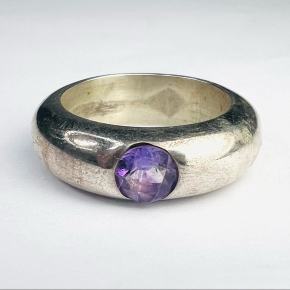 Sterling Silver Purple Stone Ring Size 4.75 - Picture 2 of 8